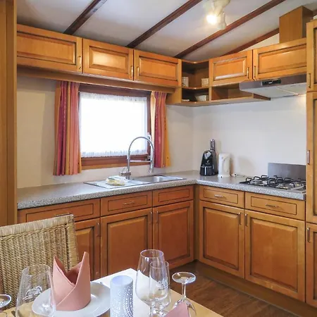 Дом отдыха 2 Bedroom Awesome In