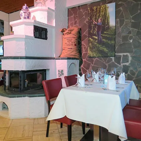 2 Bedroom Awesome In Дом отдыха *