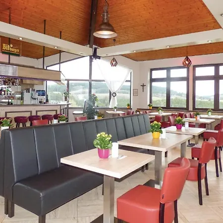 2 Bedroom Awesome In Vakantiehuis Gerolstein