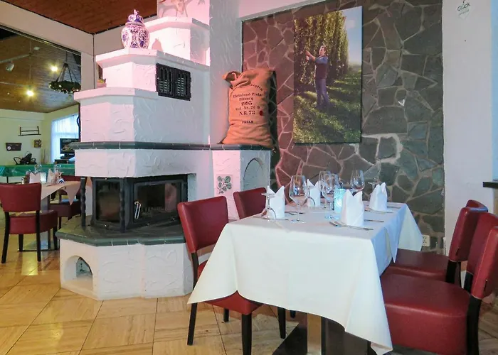 2 Bedroom Awesome In Vakantiehuis *